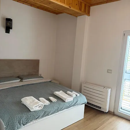 Bujtina Lugina E Vjoses Gerendaház Përmet